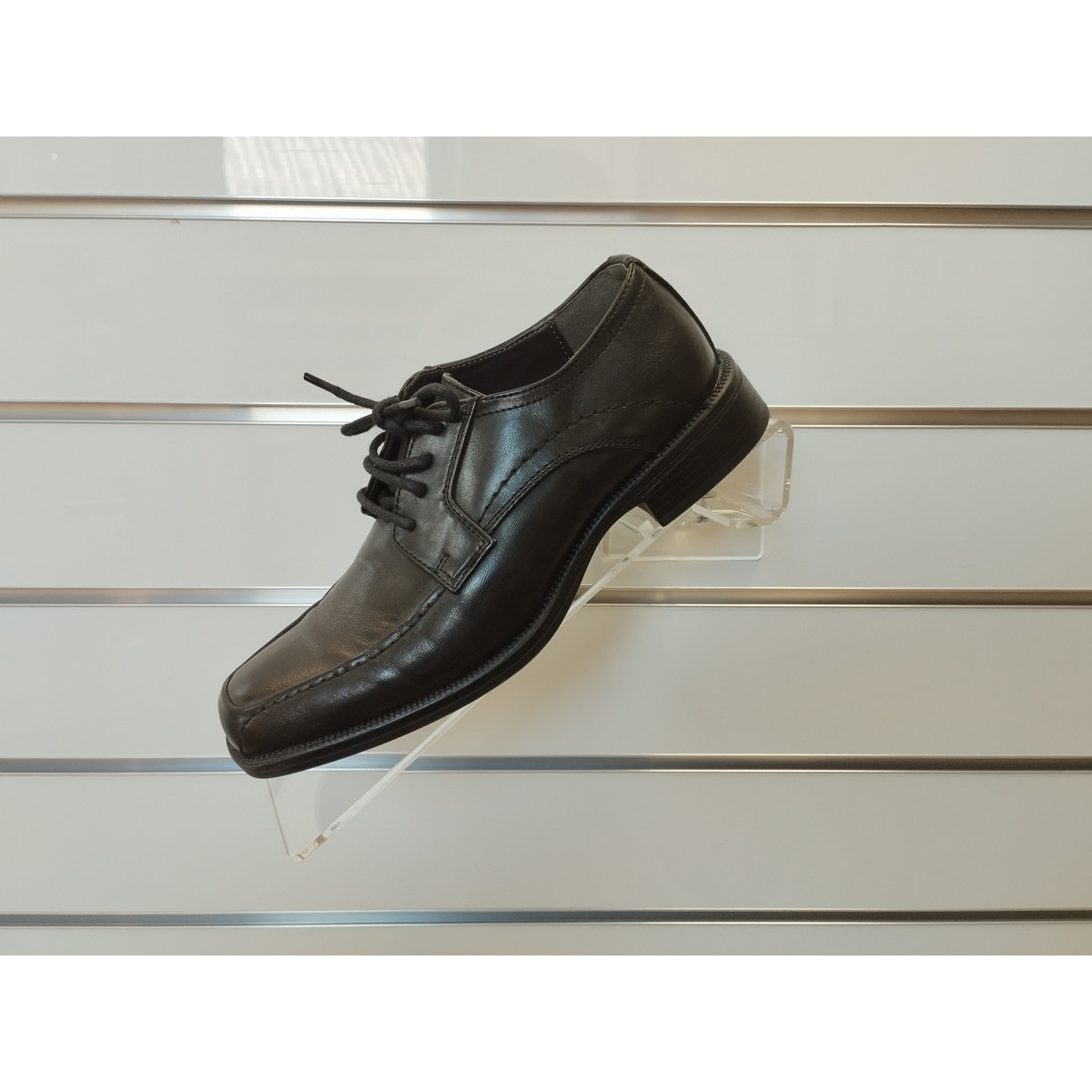 Image of Alusínes panelba akasztható döntött plexi cipőtartó, forgatható