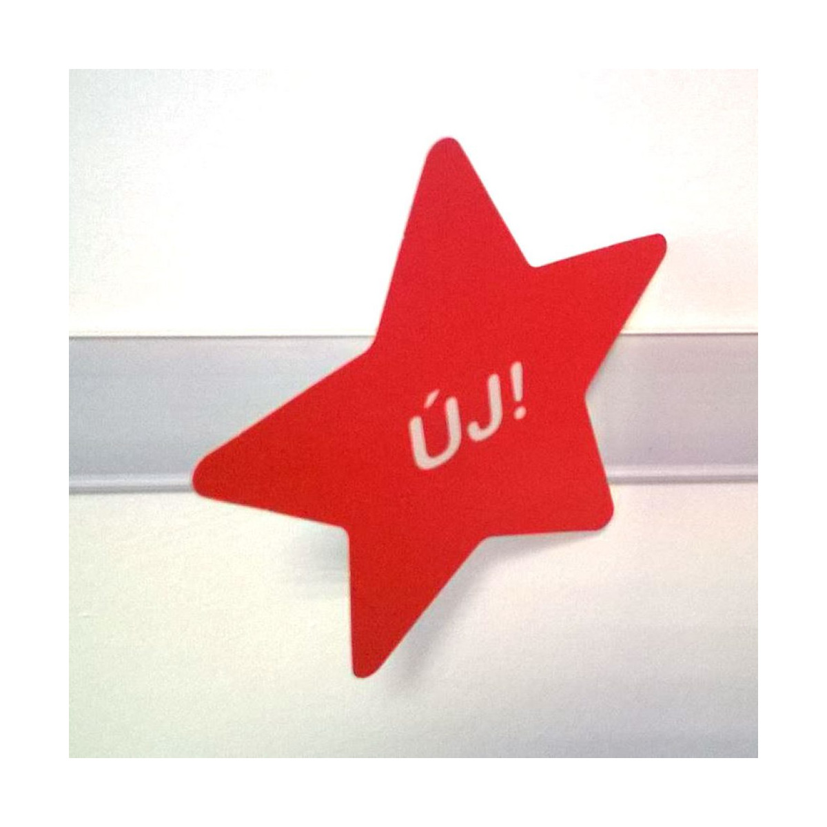 Image of "Új" feliratú jelölő tábla ársínhez, Mérete: 130 x 130 mm. PIROS