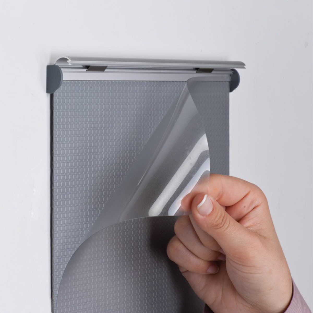 Image of A6 méretű fali tábla, alul felül pattintós