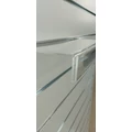 Kép 3/3 - PLEXI cipőtartó slatwall panelba, hajlított