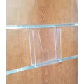 Kép 3/3 - A6 méretű szórólaptartó, plexi, alusínes panelba