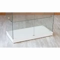 Kép 4/5 - Nyílóajtós, keret nélküli, álló vitrin EDZETT ÜVEGBŐL, 1795 x 932 x 446 mm, FEHÉR