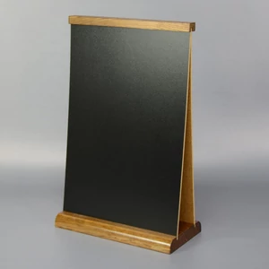 Asztali krétatábla, A4 méret, kétoldalas, festett fa talp