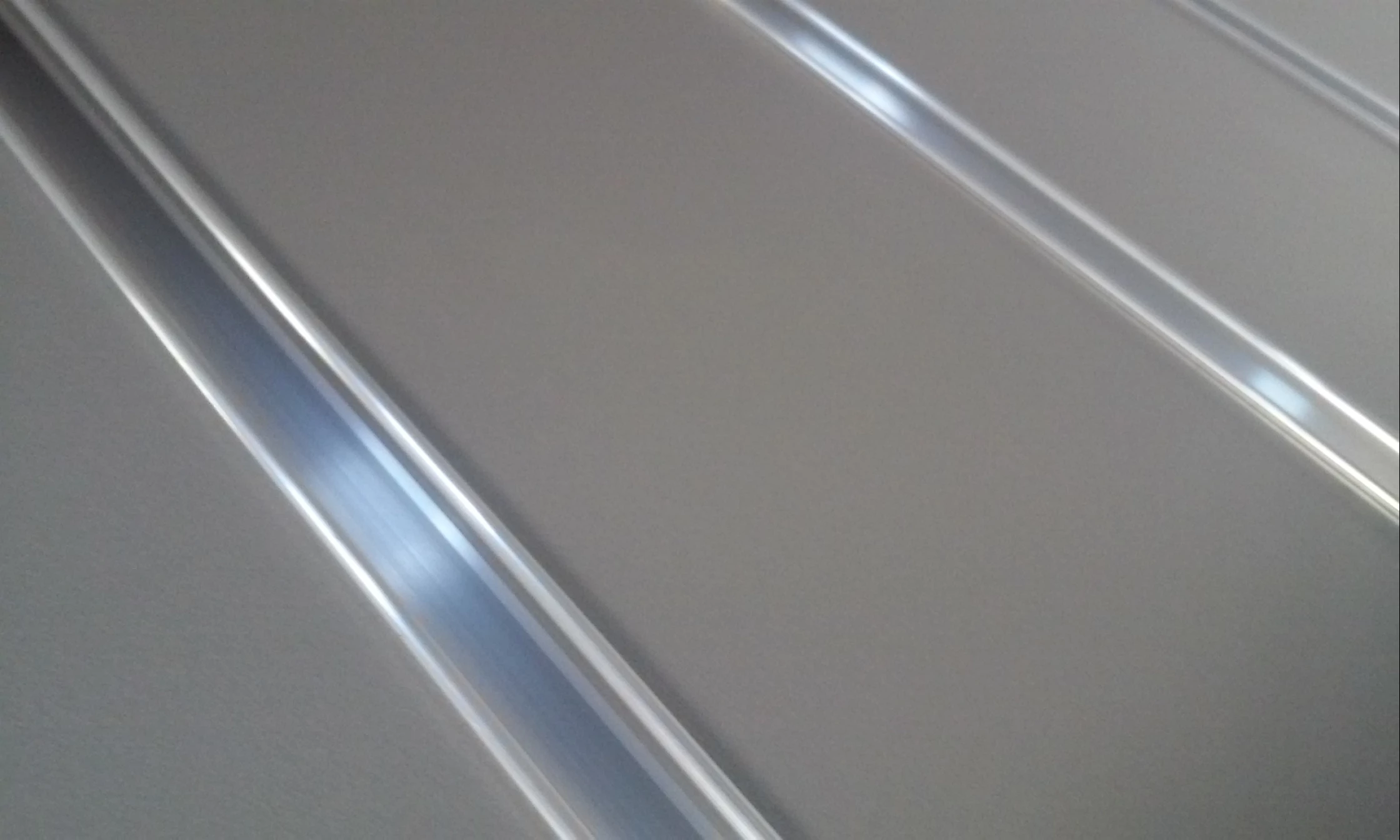 Kétoldalas gondola, 10 cm osztású alusínes panelből, EZÜST színben