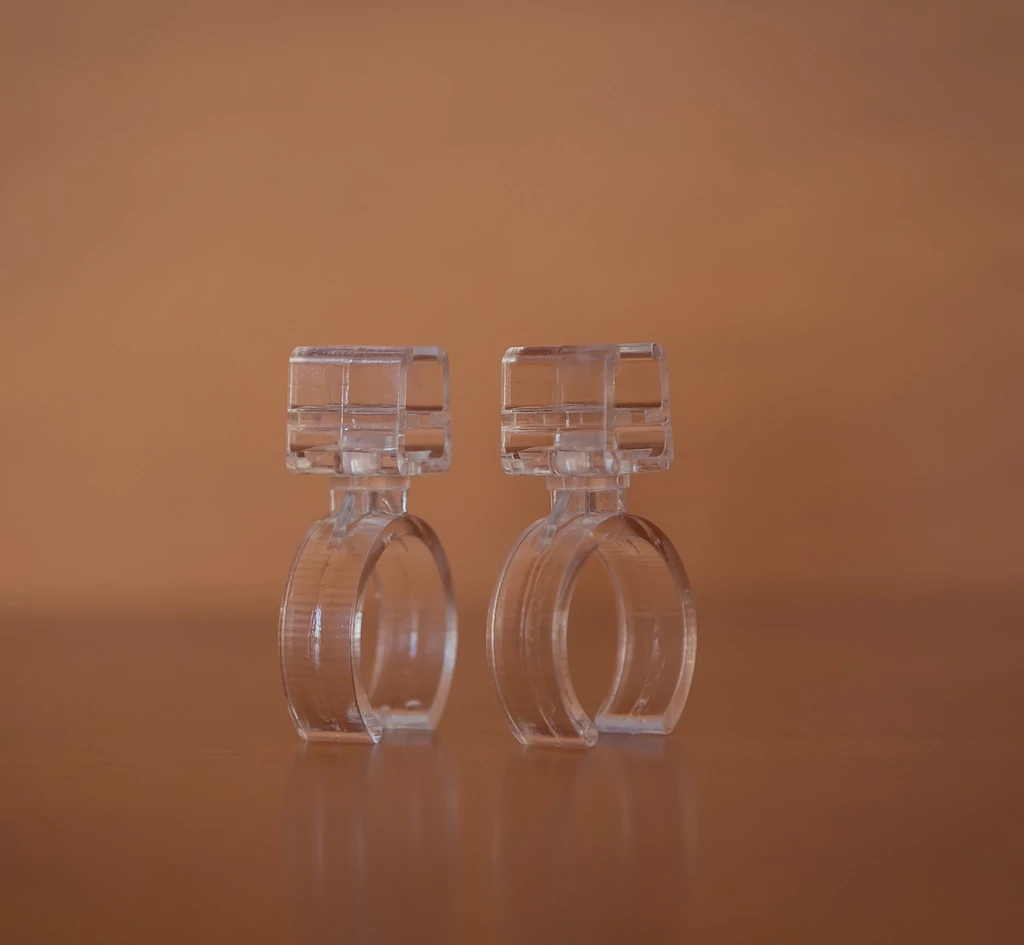 Plakátkeret rögzítő tartozék, 25 mm-es csőhöz