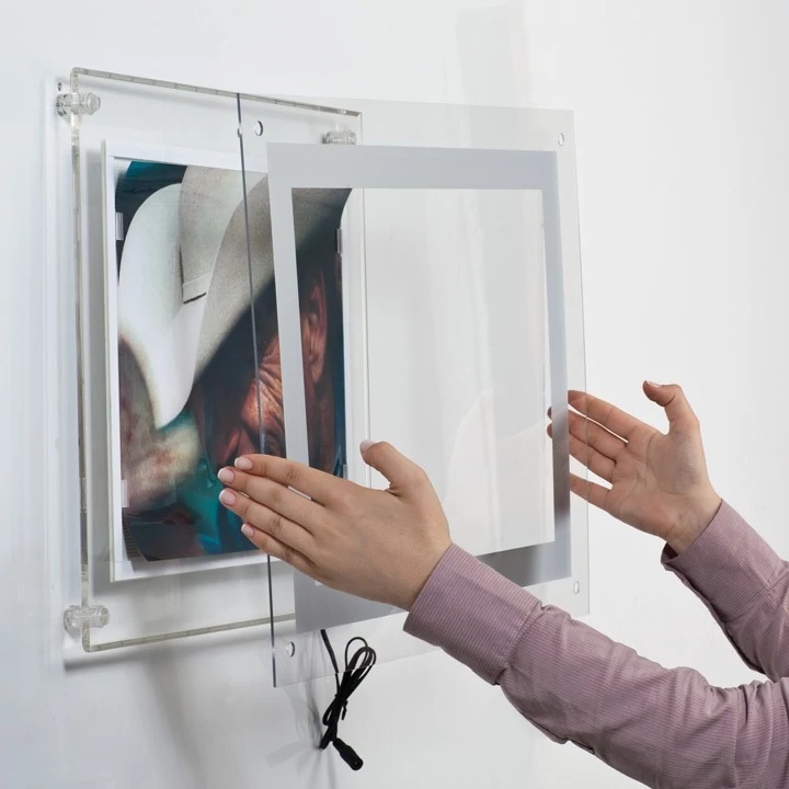 Világító LED akril keret falra, négyszögletes, FEKETE, A4 méret
