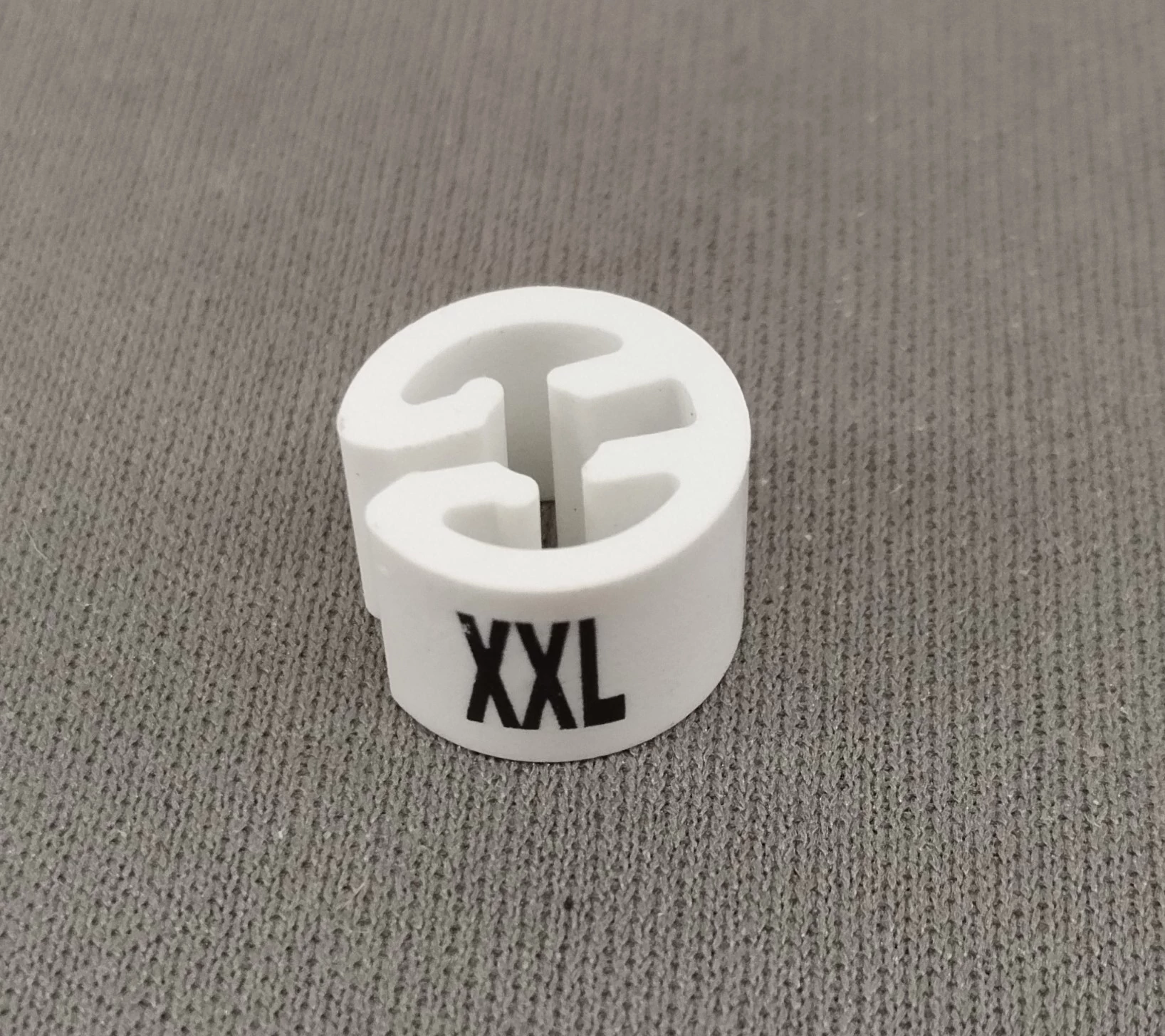 Méretjelölő vállfára,Fehér alap, fekete XXL felirat - 100 db/csomag