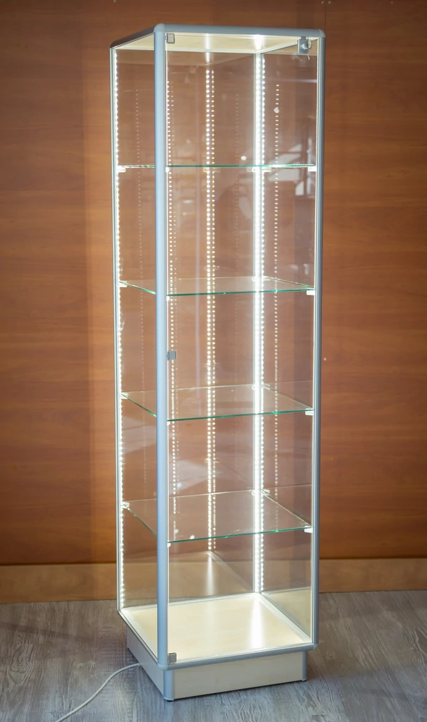 Alumínium keretes üveg vitrin, 500x500x1900 mm, JUHAR, világítással